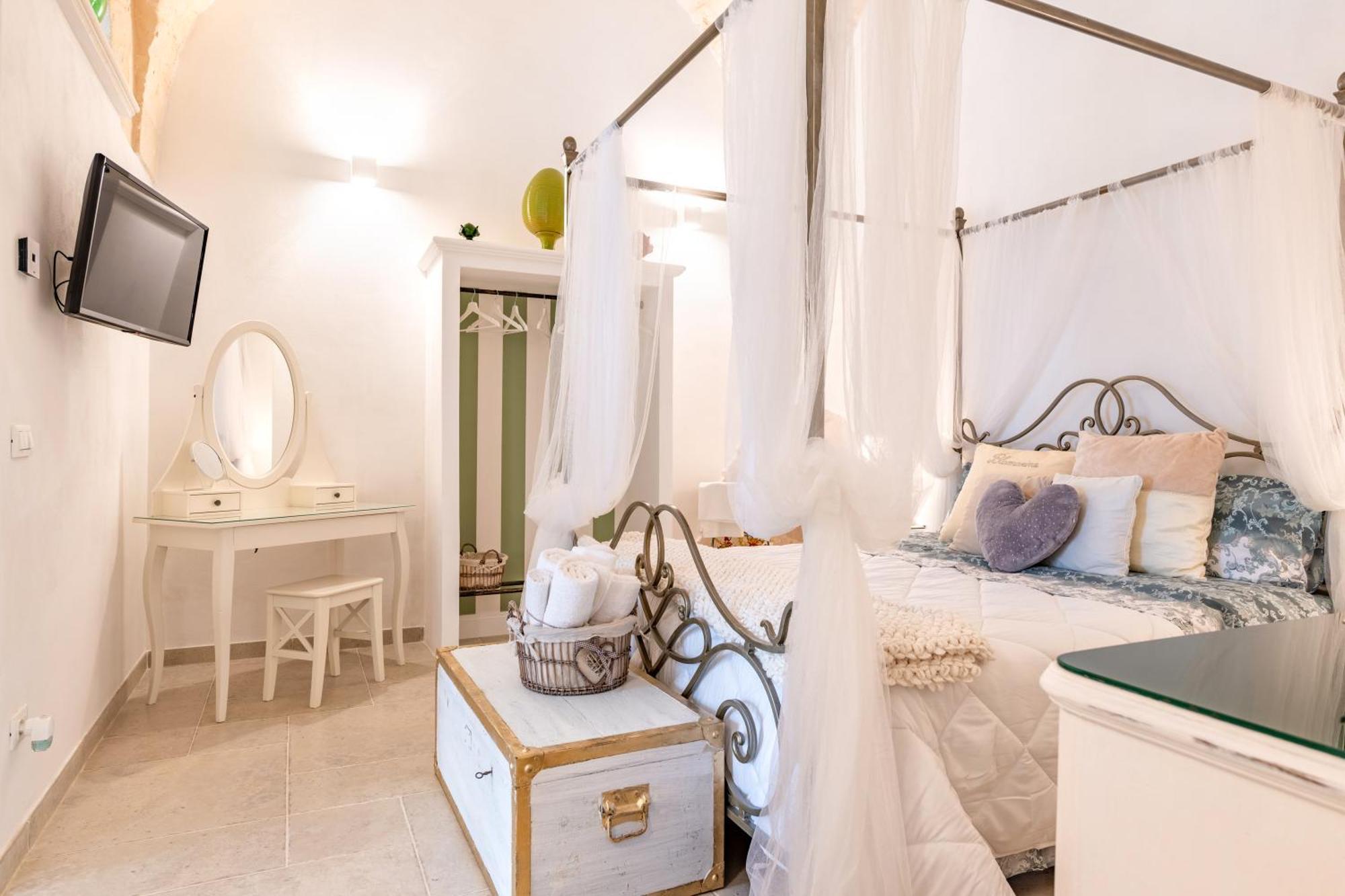 Un Giorno Bellissimo Suite & Spa Martina Franca Exteriör bild