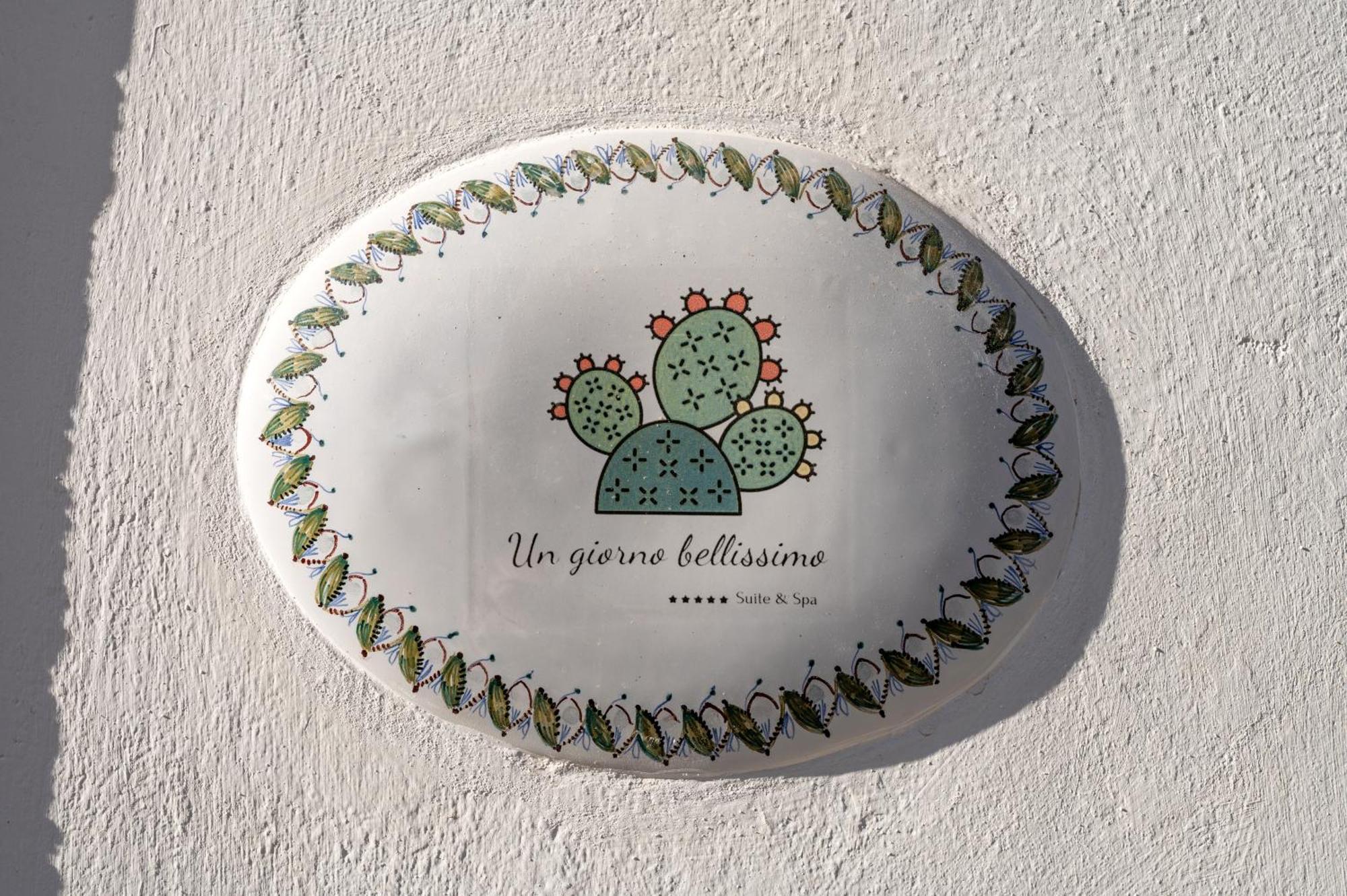 Un Giorno Bellissimo Suite & Spa Martina Franca Exteriör bild
