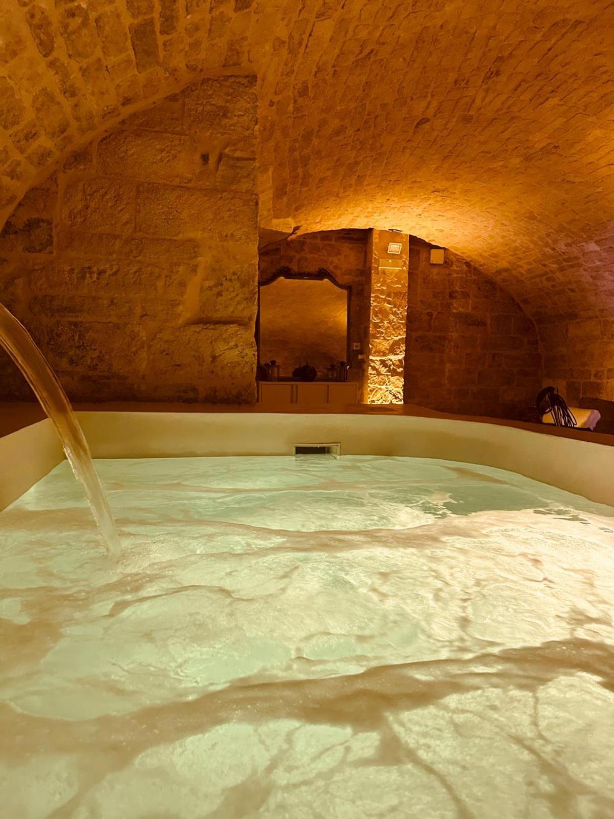 Un Giorno Bellissimo Suite & Spa Martina Franca Exteriör bild