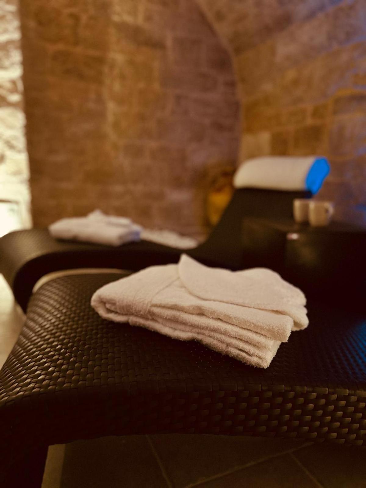 Un Giorno Bellissimo Suite & Spa Martina Franca Exteriör bild