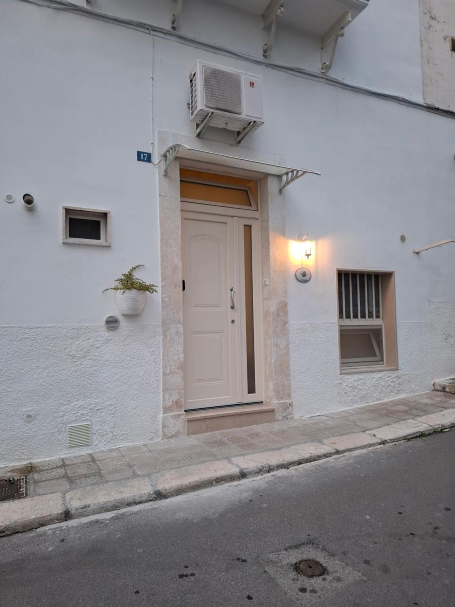 Un Giorno Bellissimo Suite & Spa Martina Franca Exteriör bild