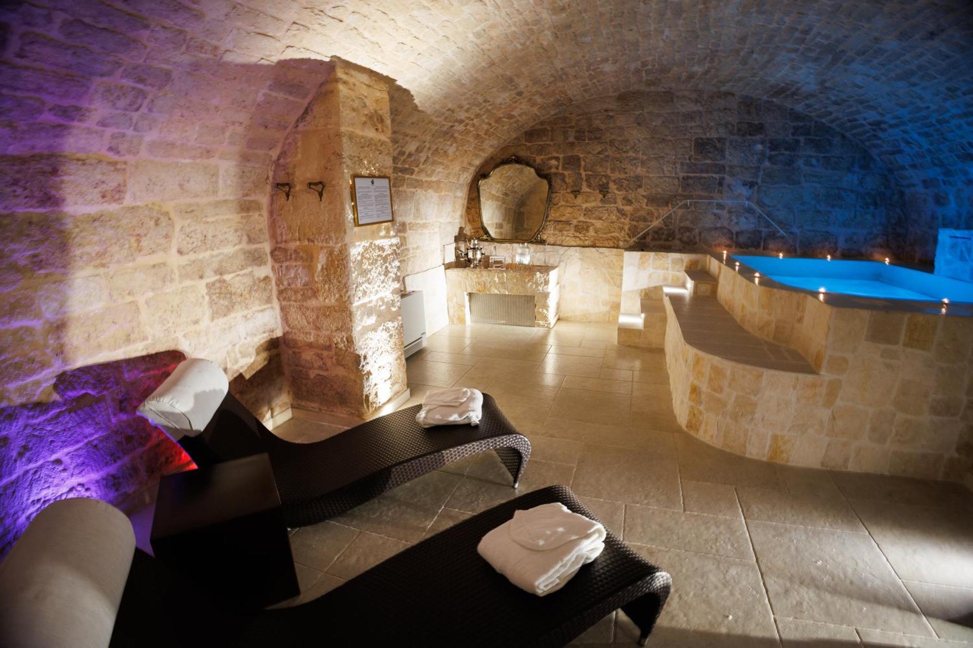 Un Giorno Bellissimo Suite & Spa Martina Franca Exteriör bild